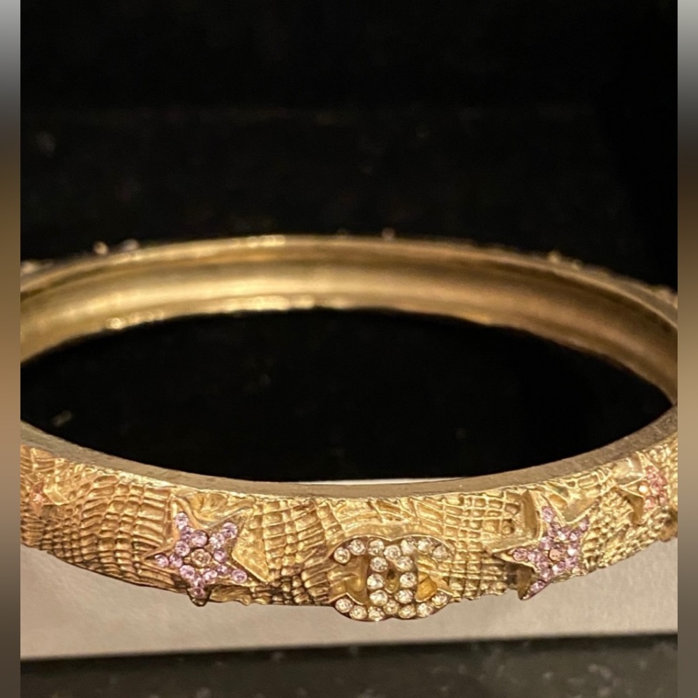 Chanel Bangle Bracelet Stars CCs with Crystals - Ltd. Ed. - Very Rare! - Picture 7 of 11